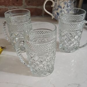Elegant Clear Glass Mugs Set
